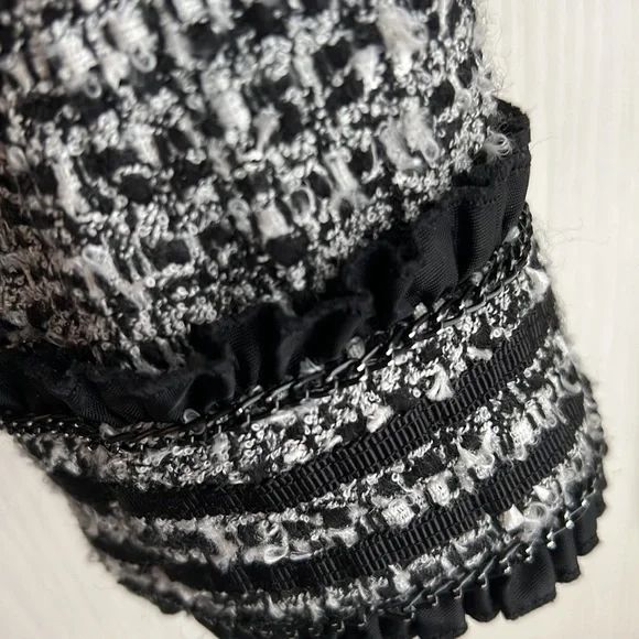 White House Black Market Black & White Tweed Jacket - Picture 4 of 7